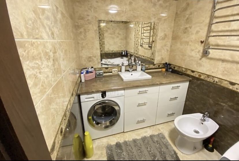 Квартира 4 кімнати