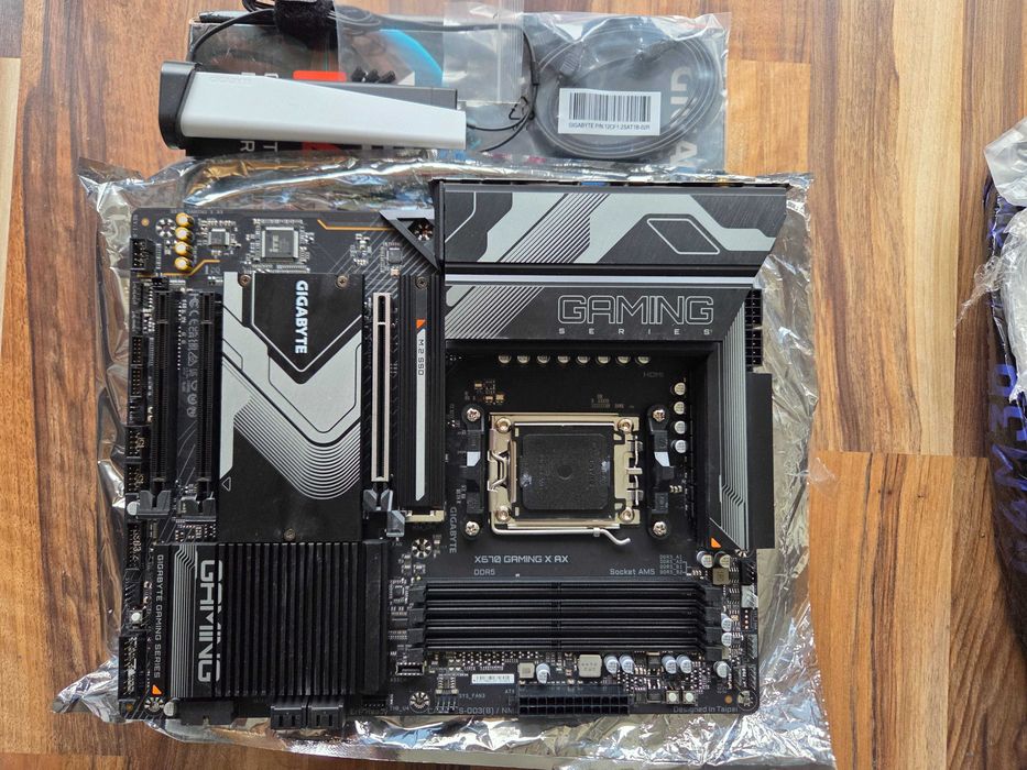 Płyta główna Gigabyte X670 GAMING X AX WIFI ATX