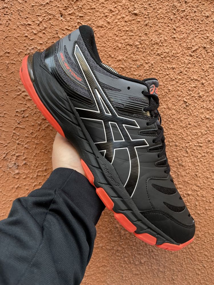 Кроссовки Asics волейбол оригинал