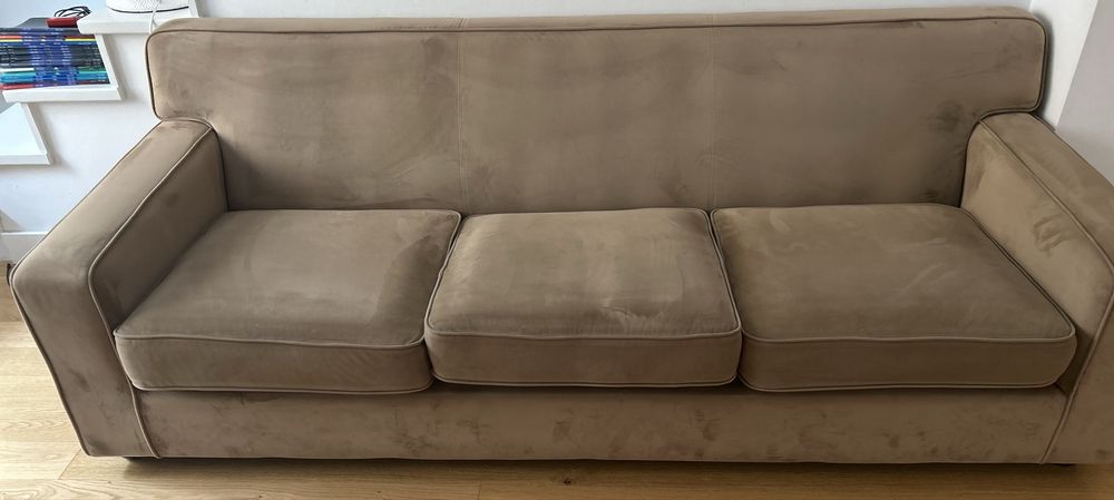 Sofa 3 lugares da Area em Veludo castanho