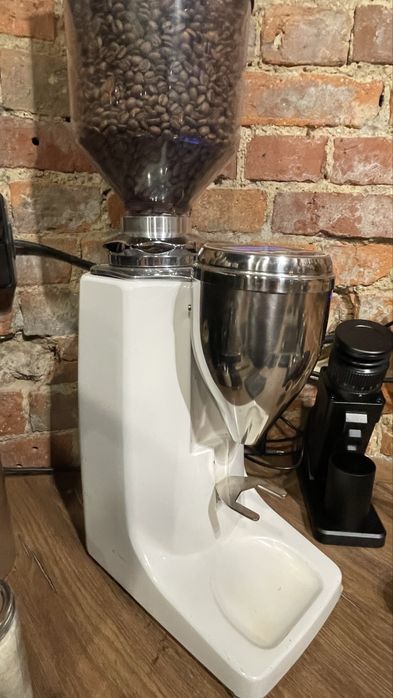 Profesjonalny młynek Quamar Q13 – nowe żarna Ø75 mm