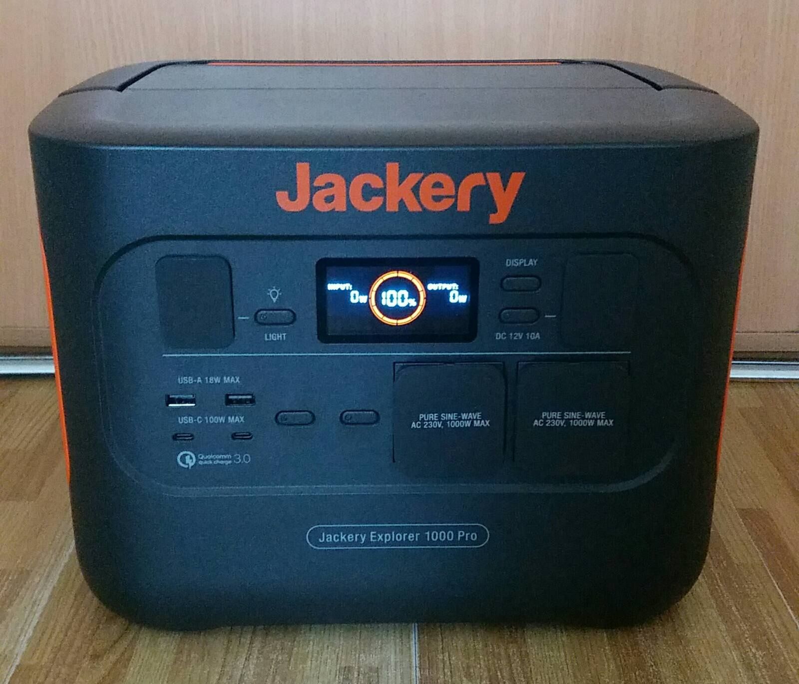 Зарядна станція Jackery Explorer 1000 Rro. 
Стан як новий. 
У використ