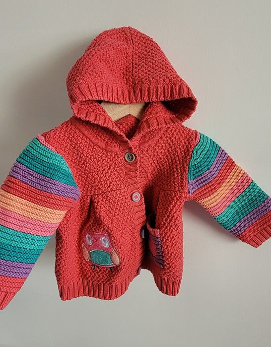 Sweter dziewczęcy malinowy r.62 cieplutki