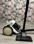 Пилосос для сухого прибирання без мішка Karcher VC 3 (1.198-051.0)