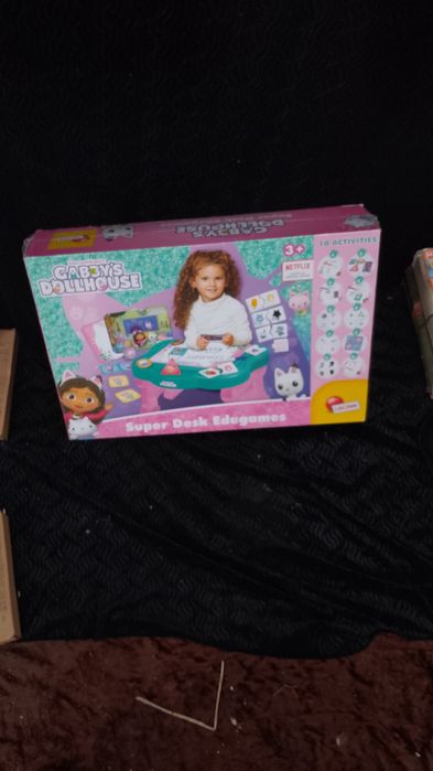 Biurko edukacyjne  koci domek Gabi z grami nowe