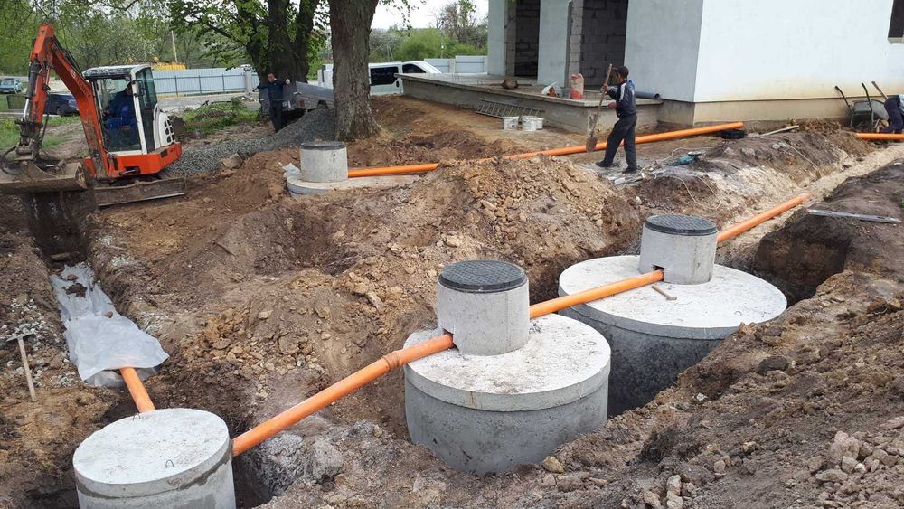 Бетонні Круги Кільця Послуги ЕкскаваторСептик під ключКопання септиків