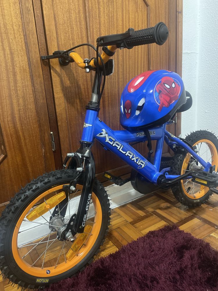 Bicicleta crianca como nova