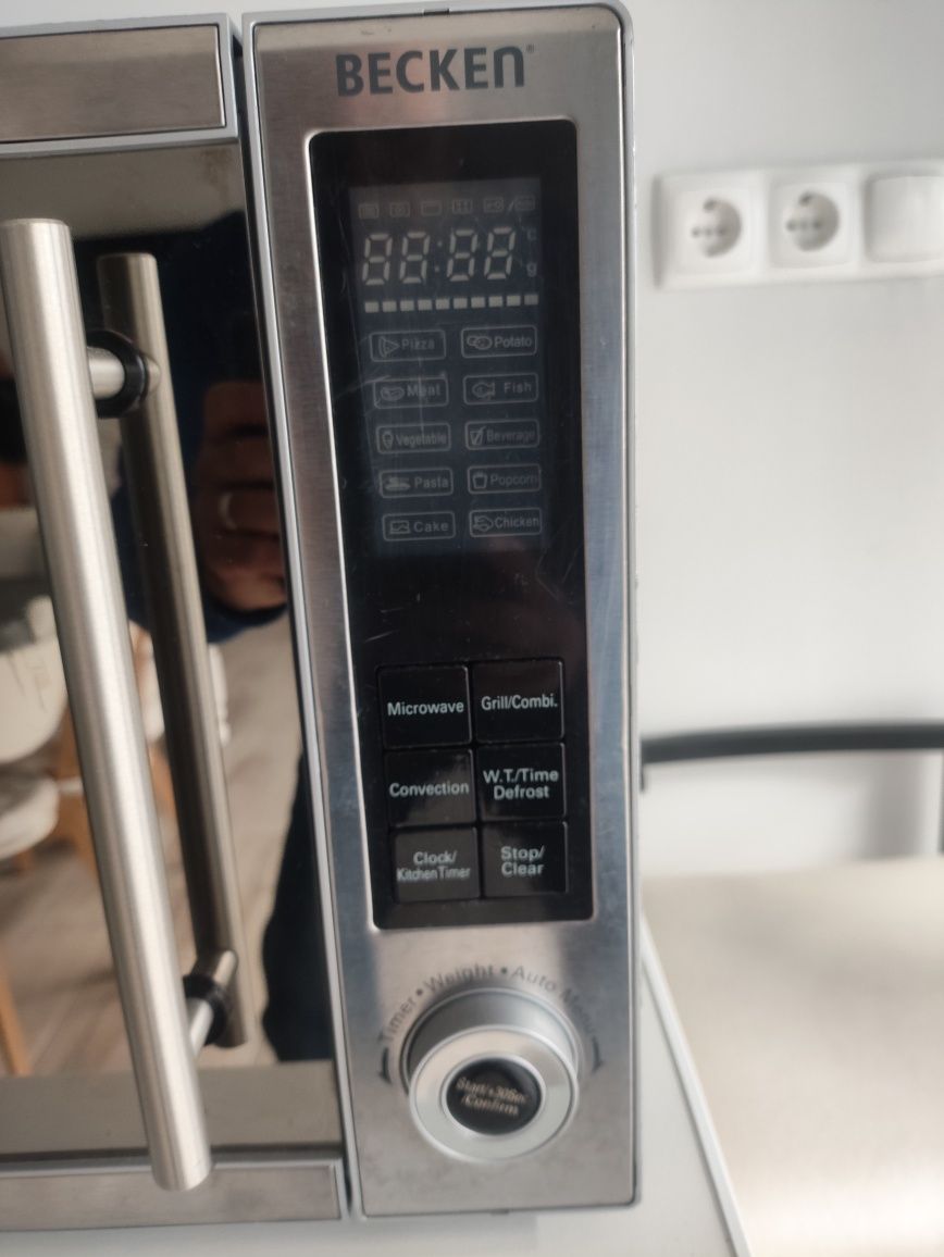 Forno Microondas Becken AC930AMS