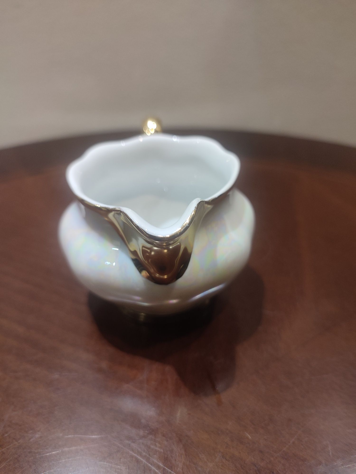 Śliczny stary mlecznik porcelana Karolina