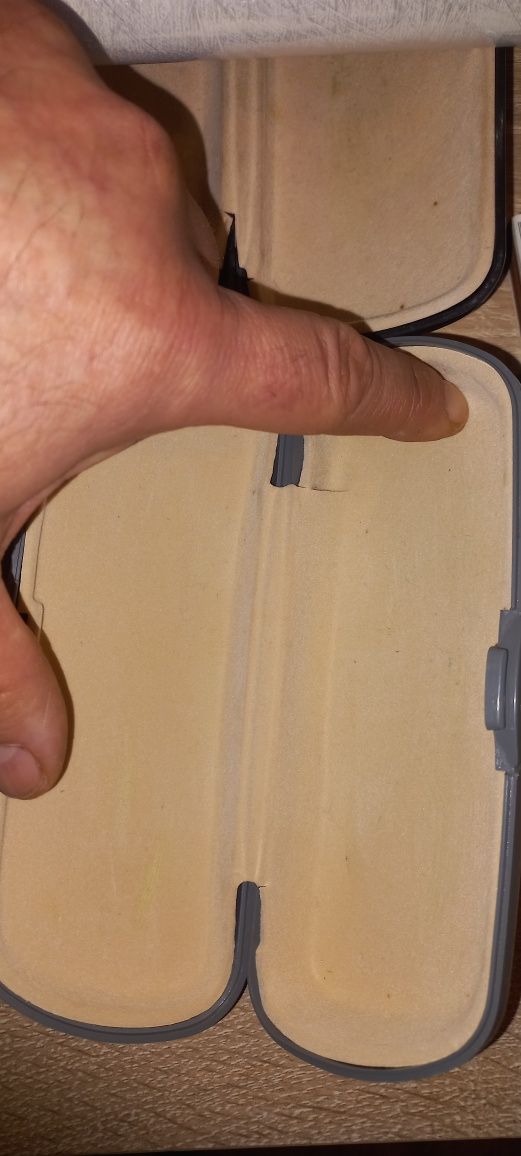 Etui na okulary 2 sz za 10zł