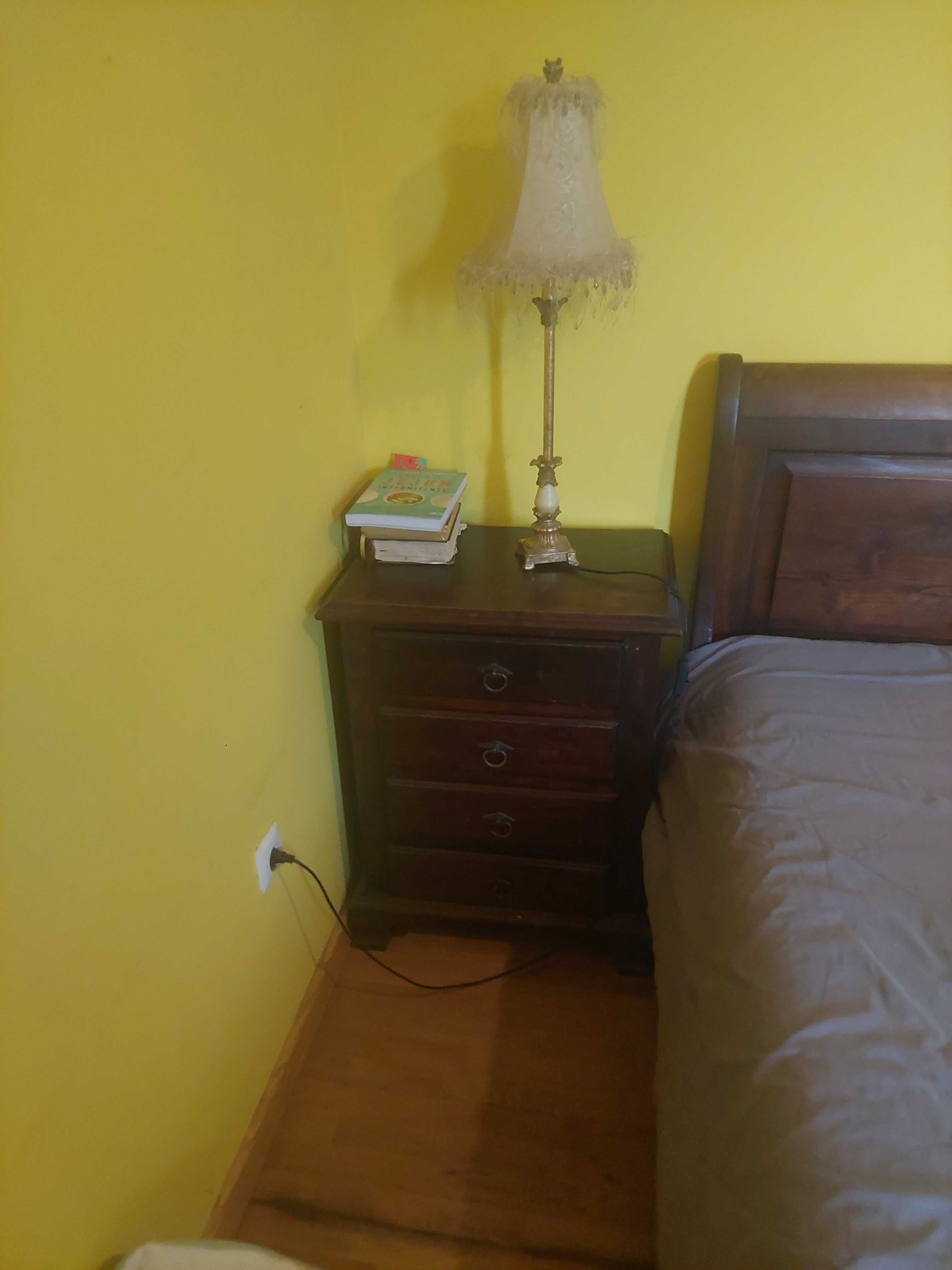 Mobilia  de quarto para venda (2]