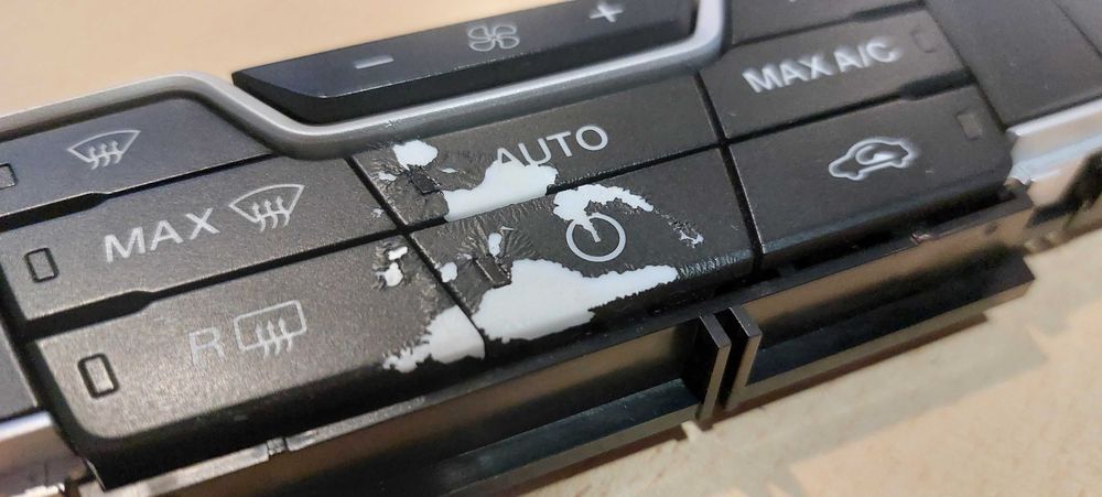 Восстановление кнопок после химии и в следствии износа. Малярка