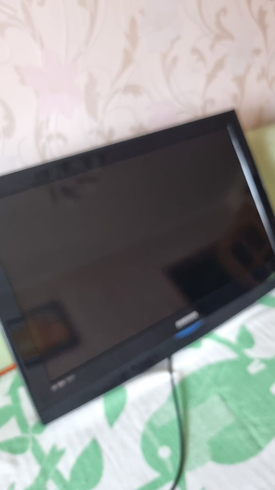 Телевізор Samsung 32 дюйми, модель LE32B350