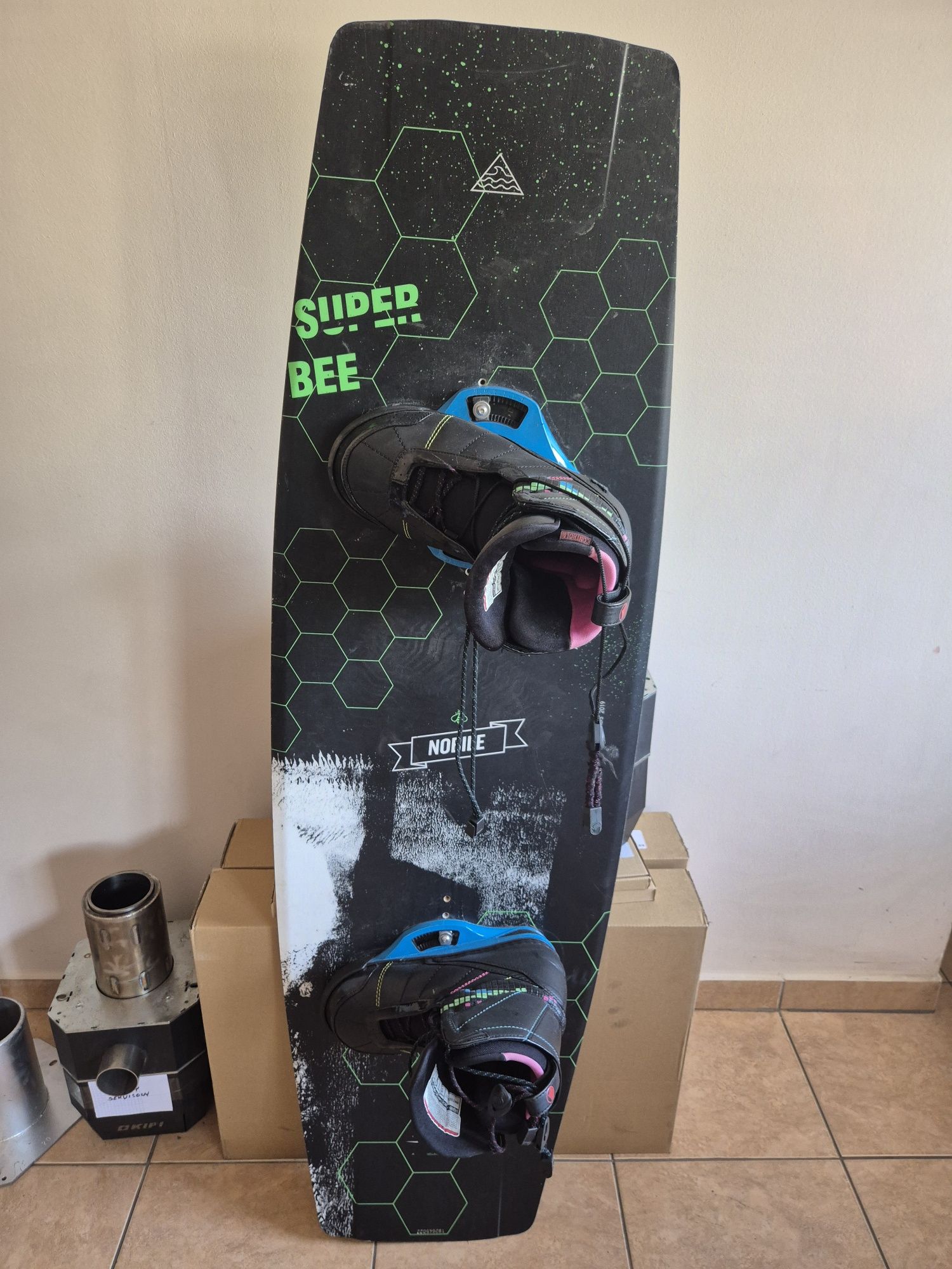 Nobile 145x44.5cm wiazania liquid force 44-45 wakeboard  wake