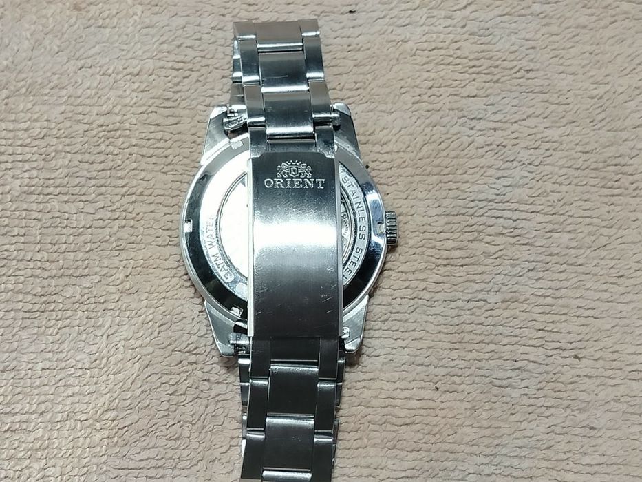 Часы Carnival 1986