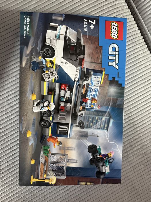Lego city policyjna mobilna ciężarówka labolatorium kryminalistyczne