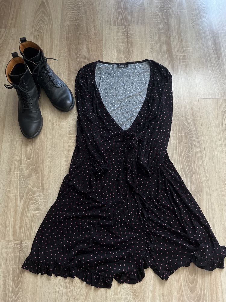 Elegancka czarna sukienka w kropeczki - Janina rozmiar 42