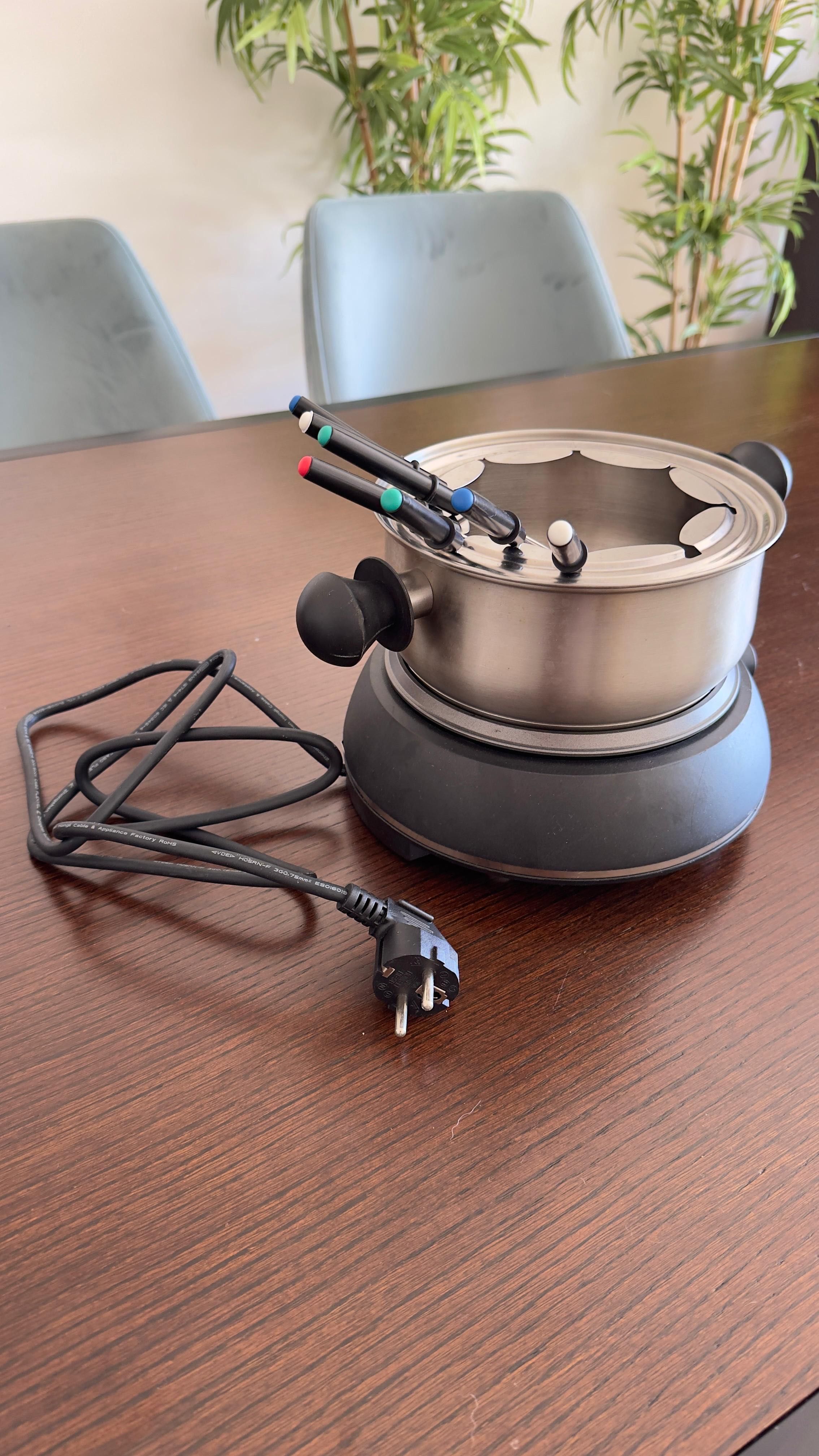 Panela elétrica de fondue com garfos – inox