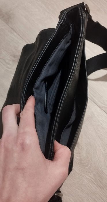 Torebka skórzana czarna Tom Tailor