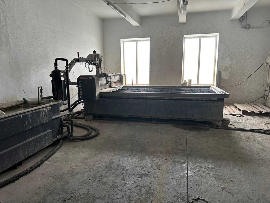 Maszyna do cięcia wodą waterjet STM MasterCut V2 3020 2D