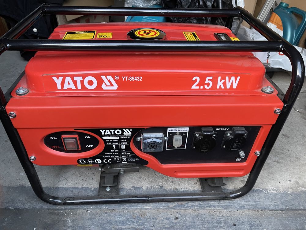 Генератор бензиновый YATO 2,5 kv