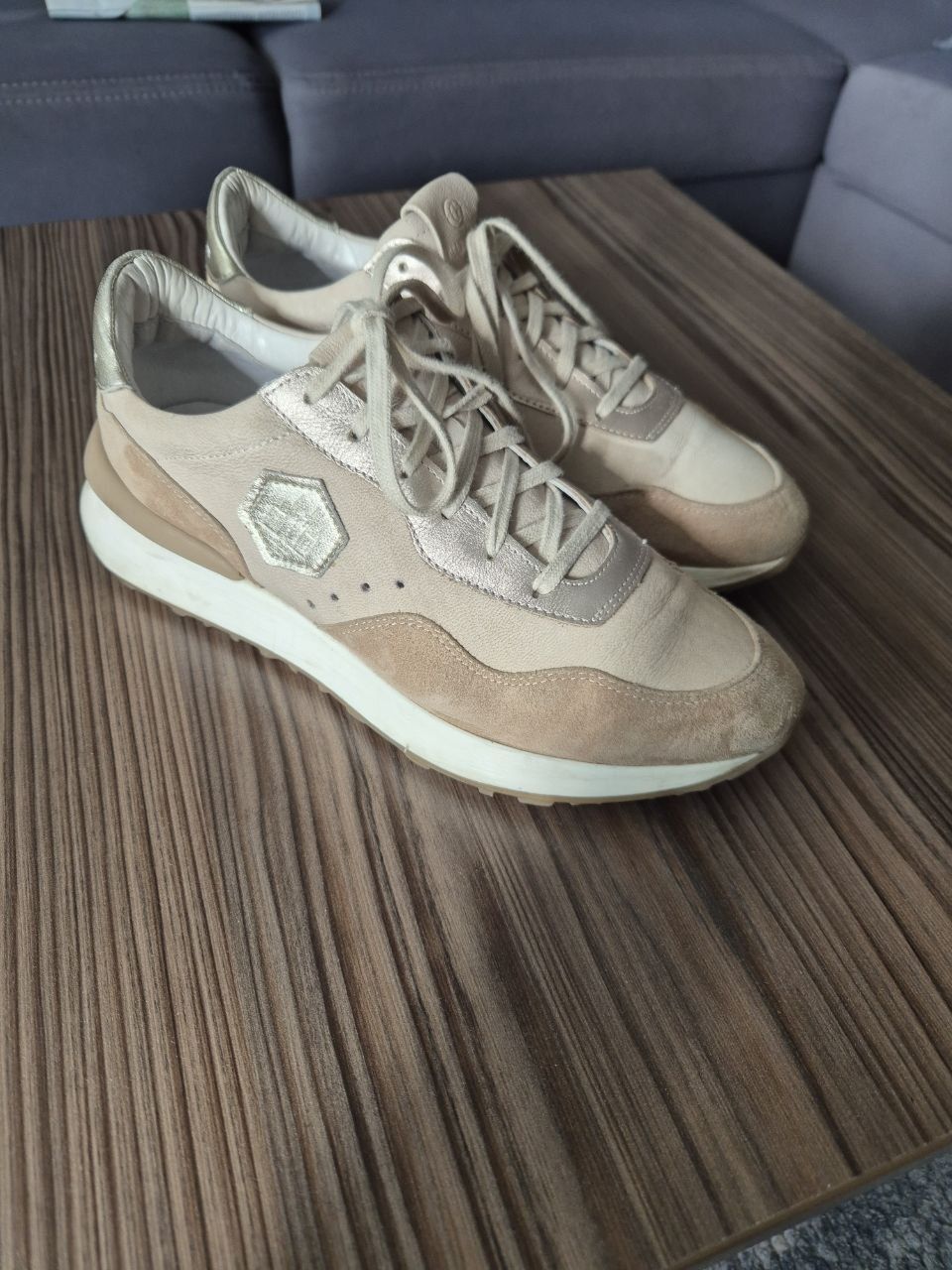 Sneakersy Gianmarko rozm.38 stan bdb B-stok