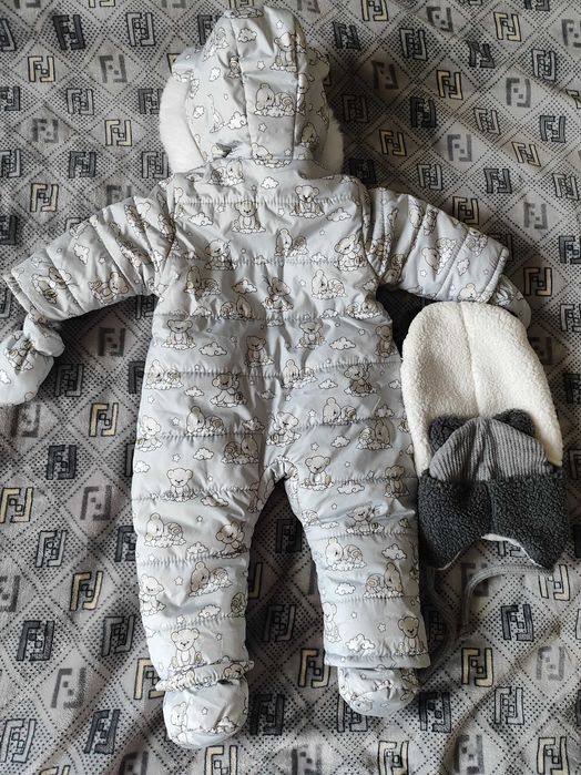 Зимовий дитячий комбінезон