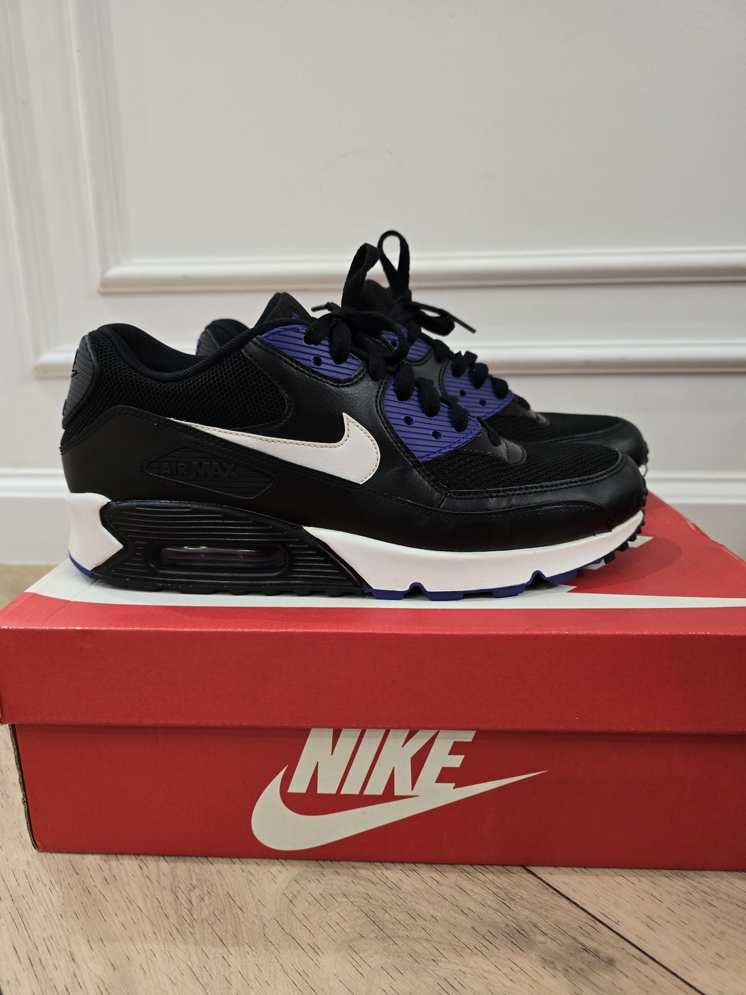 Buty NIKE AIR MAX Essential roz.44