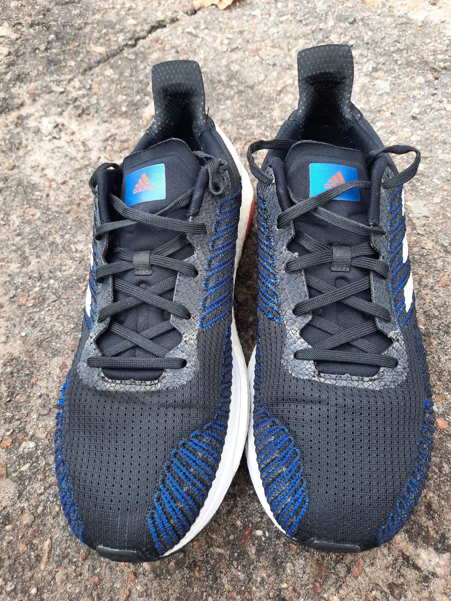 Легкие беговые кроссовки кросівки Adidas Solar Boost BT р.44-45