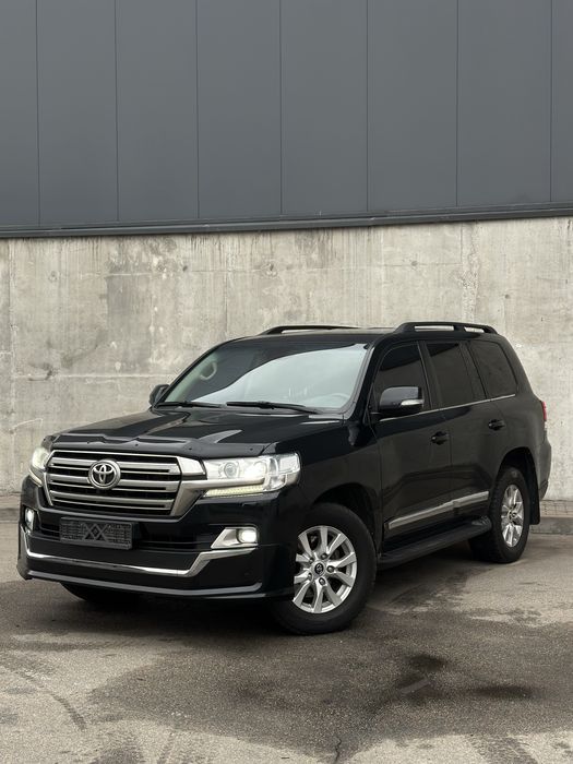 Авто с водителем и без водителя Mercedes g Range Rover