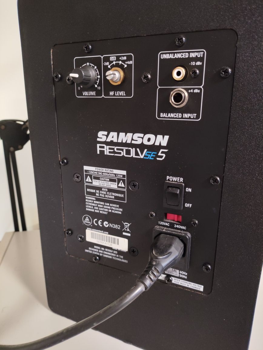 Coluna monitora estúdio amplificada Samson Resolv SE