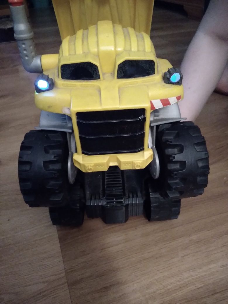 Robot auto matchbox