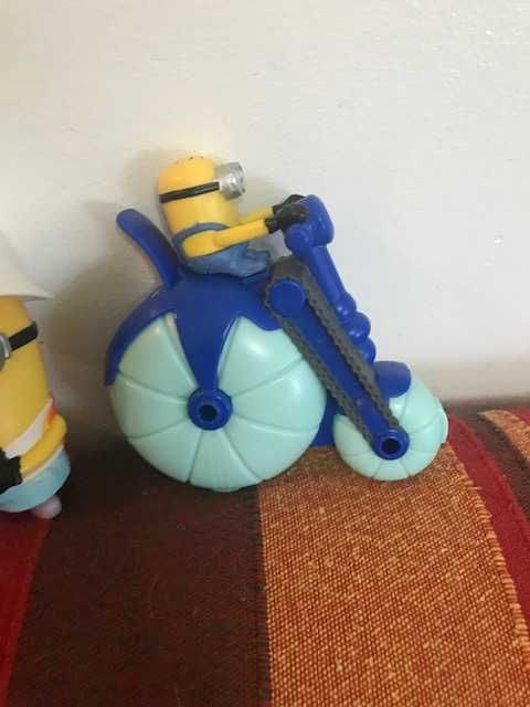 Bonecos Minimus novos