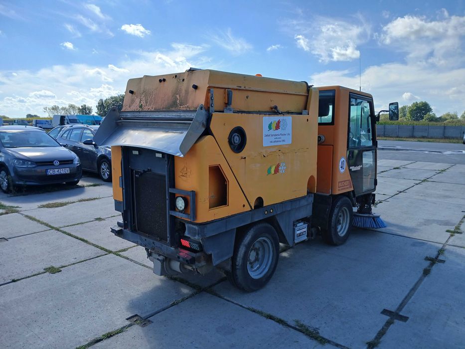 Zamiatarka drogowa Bucher CC-2000