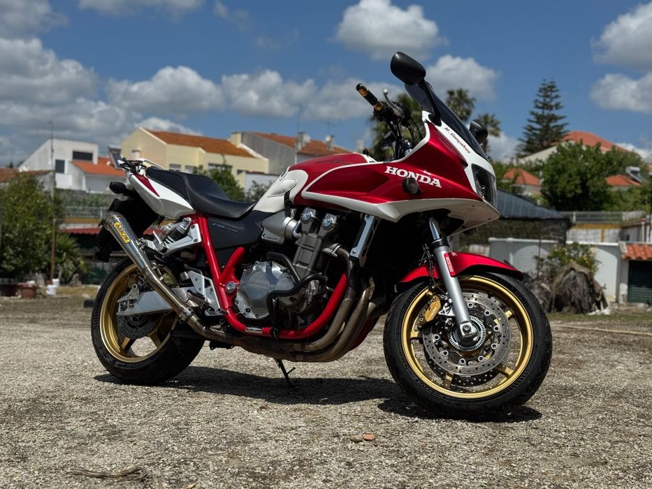 Moto Honda Bol d’Ord 1300cc - 2007

Vendo moto Honda Bol d‘Ord 1300, a