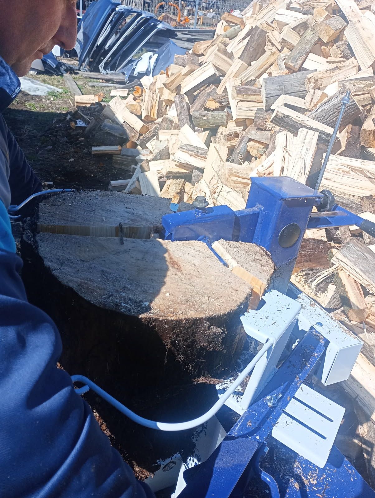 Łuparka do drzewa 8 ton 220 volt gniazdko