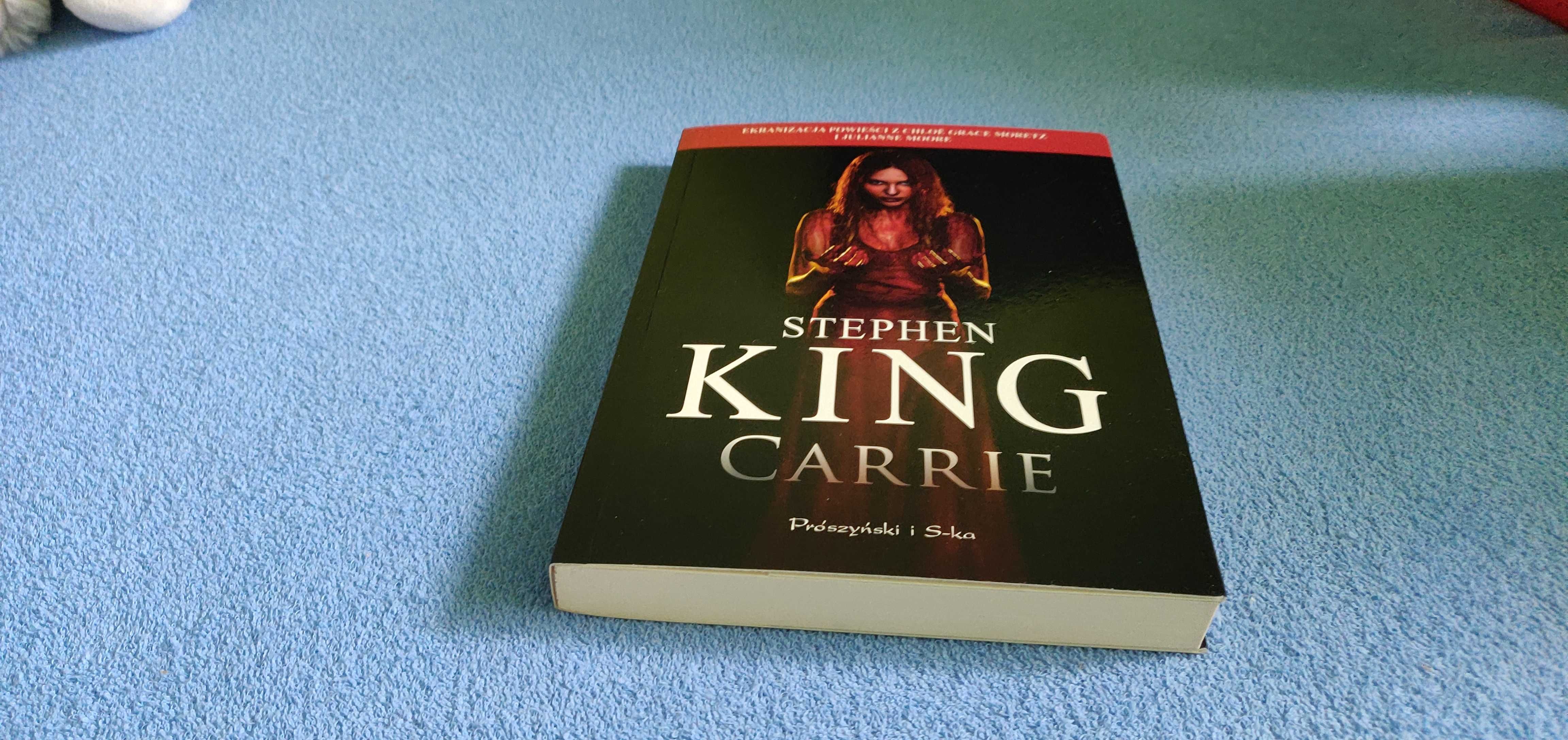 Stephen King	- Carrie