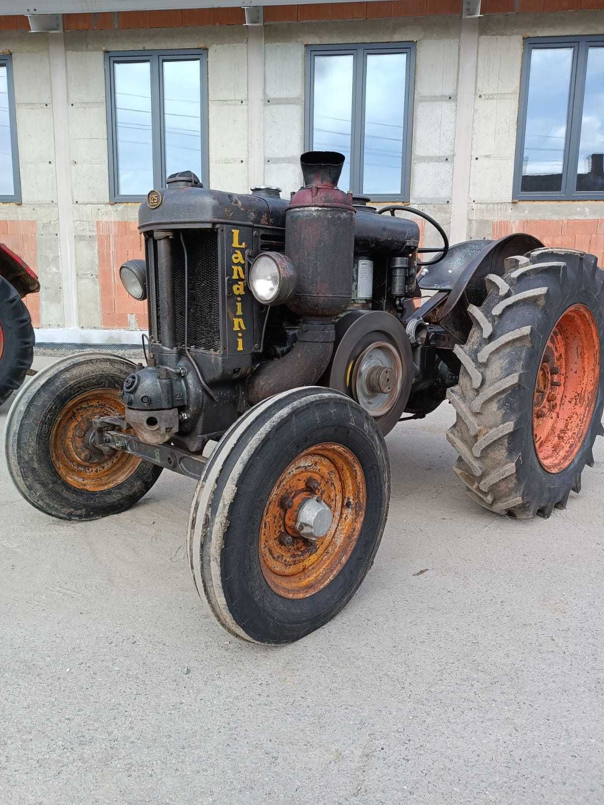 Landini model L25 zabytkowy ciągnik