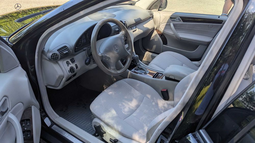 Mercedes W203 C180 Automat LPG 1.8 Kompressor 143 KM 235 tys. hak 2005
