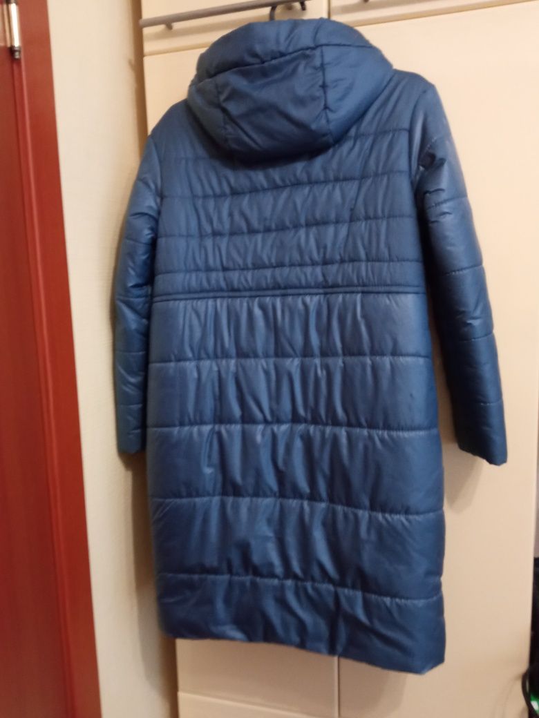 Демісезонне пальто для дівчинки