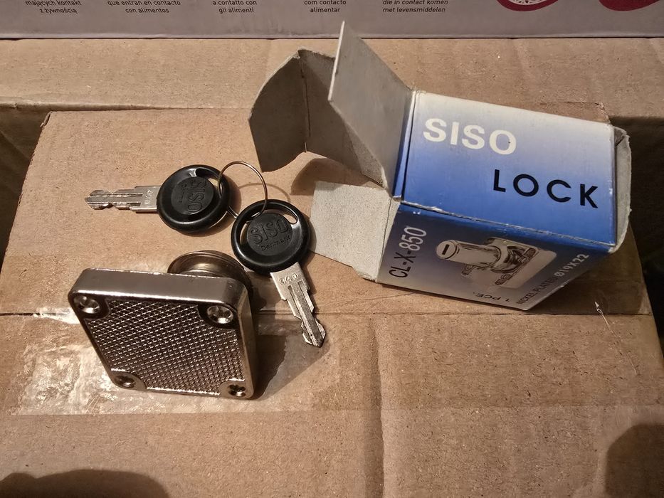 Zamek meblowy kwadratowy 2szt SISO X850 fi19x22mm CK