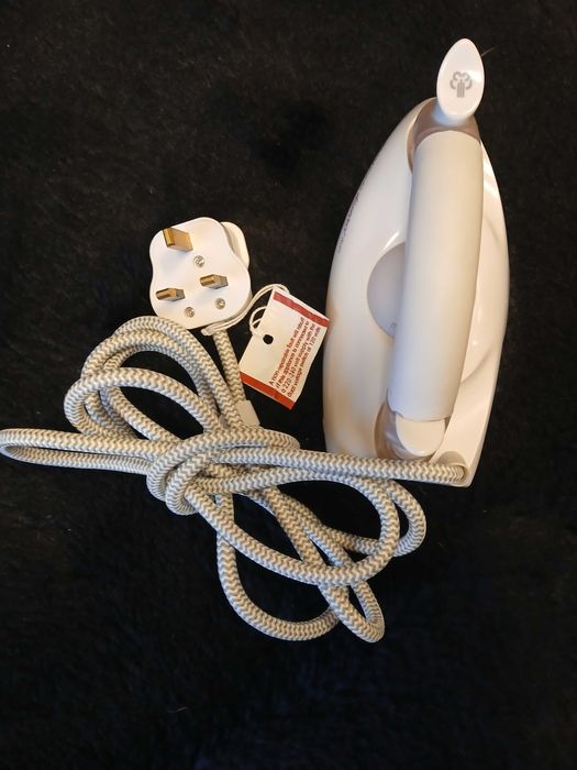 Turystyczne żelazko parowe, składana rączka - Kenwood Discovery 2, UK