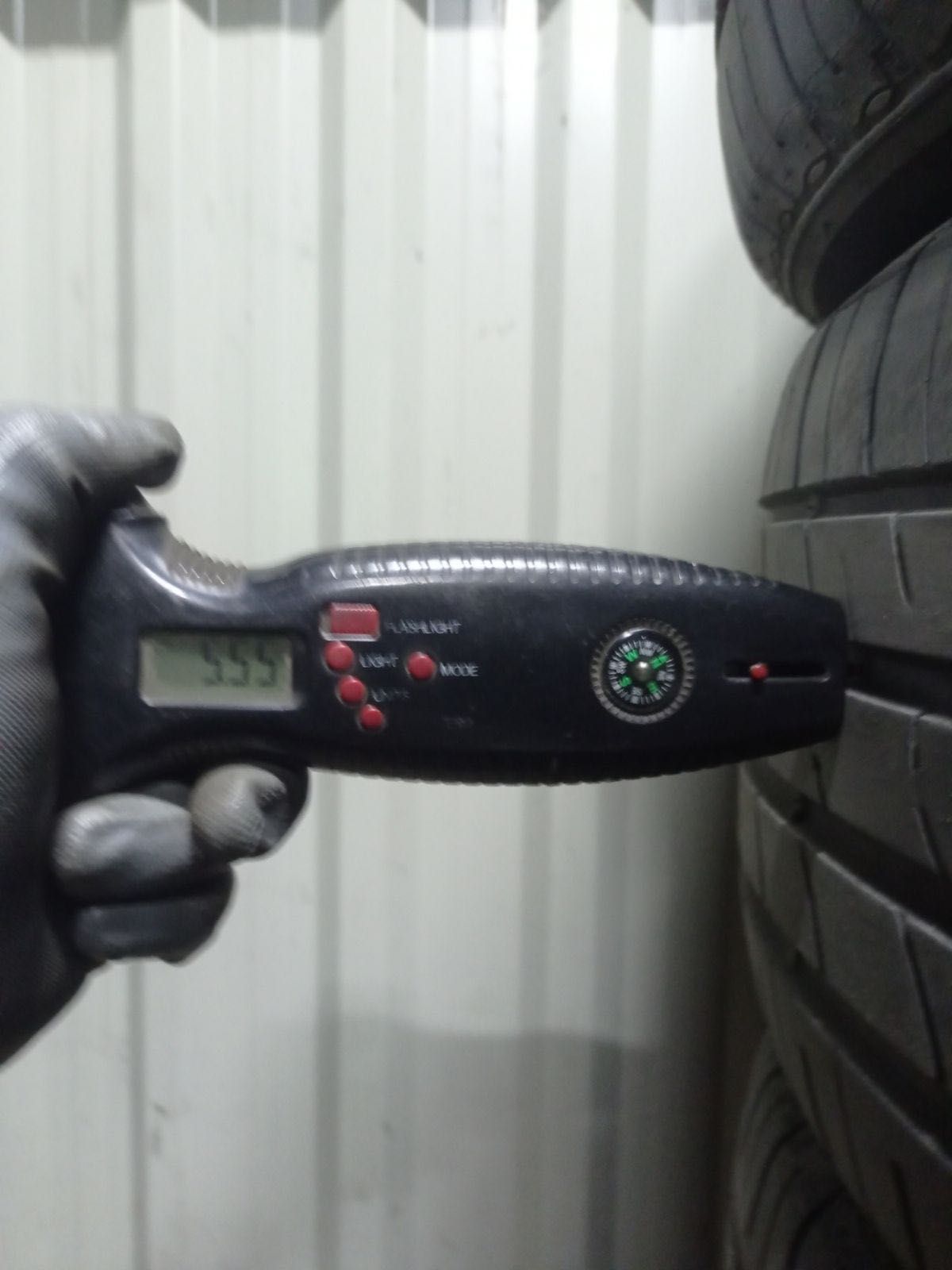 Продам літні шини 255/55 R18