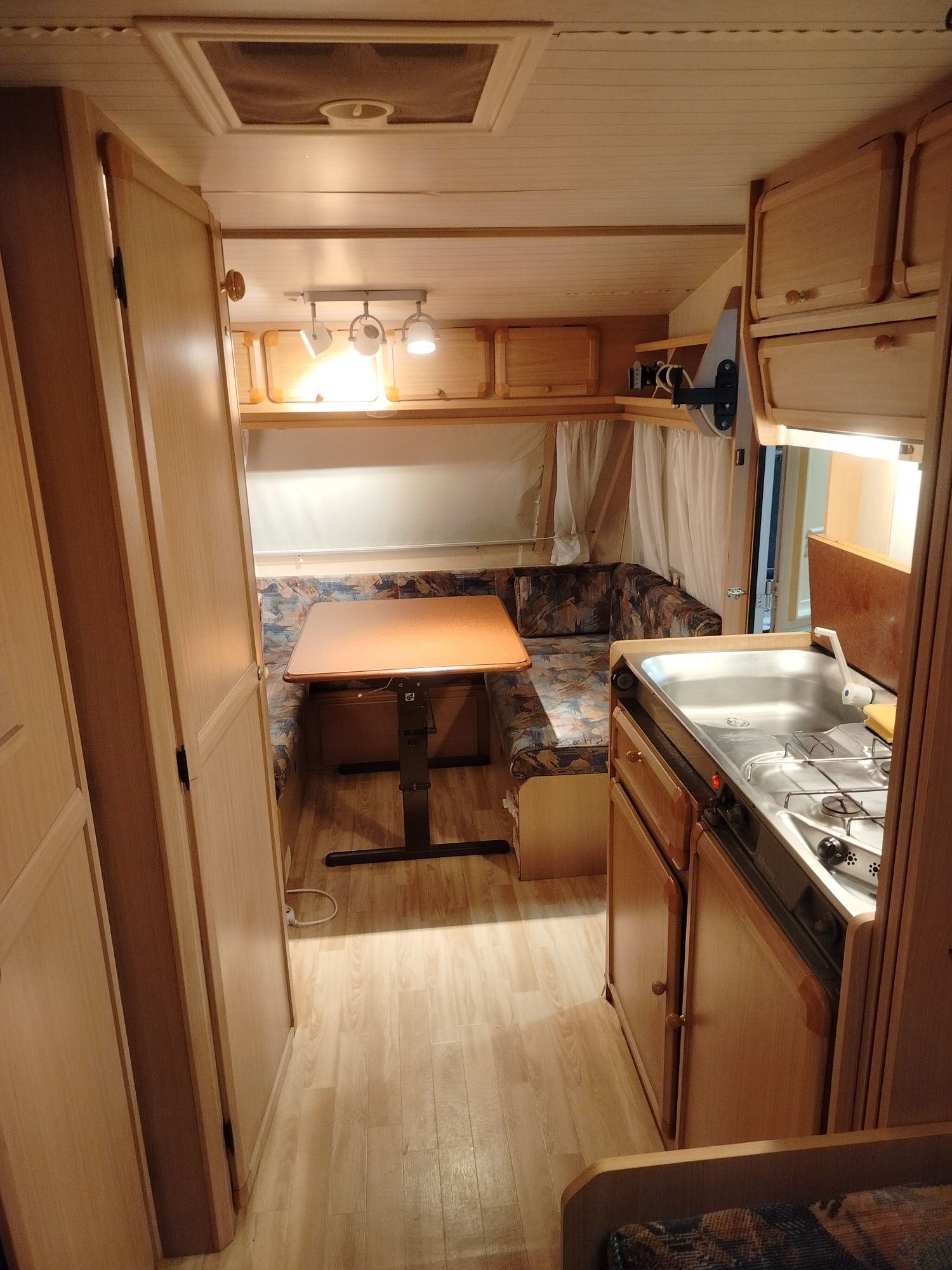 Caravana Vimara 500 com Avançado Hypercamp