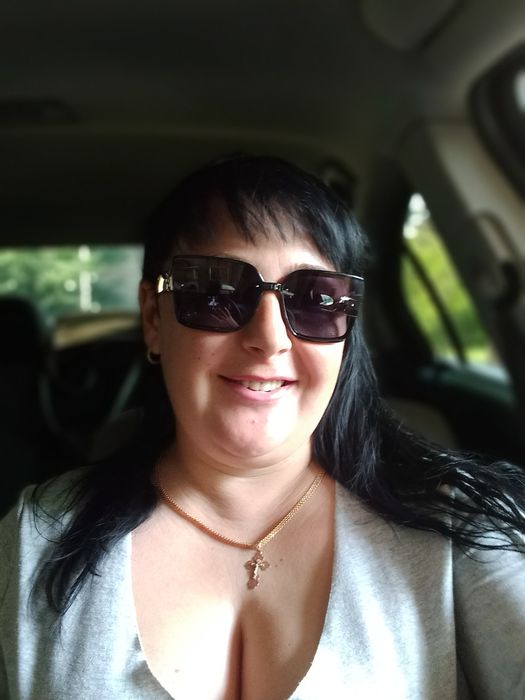 Пережену ваше авто з-за кордону в Україну..Маю категорію В,С,