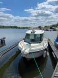 Quicksilver Pilothouse 560