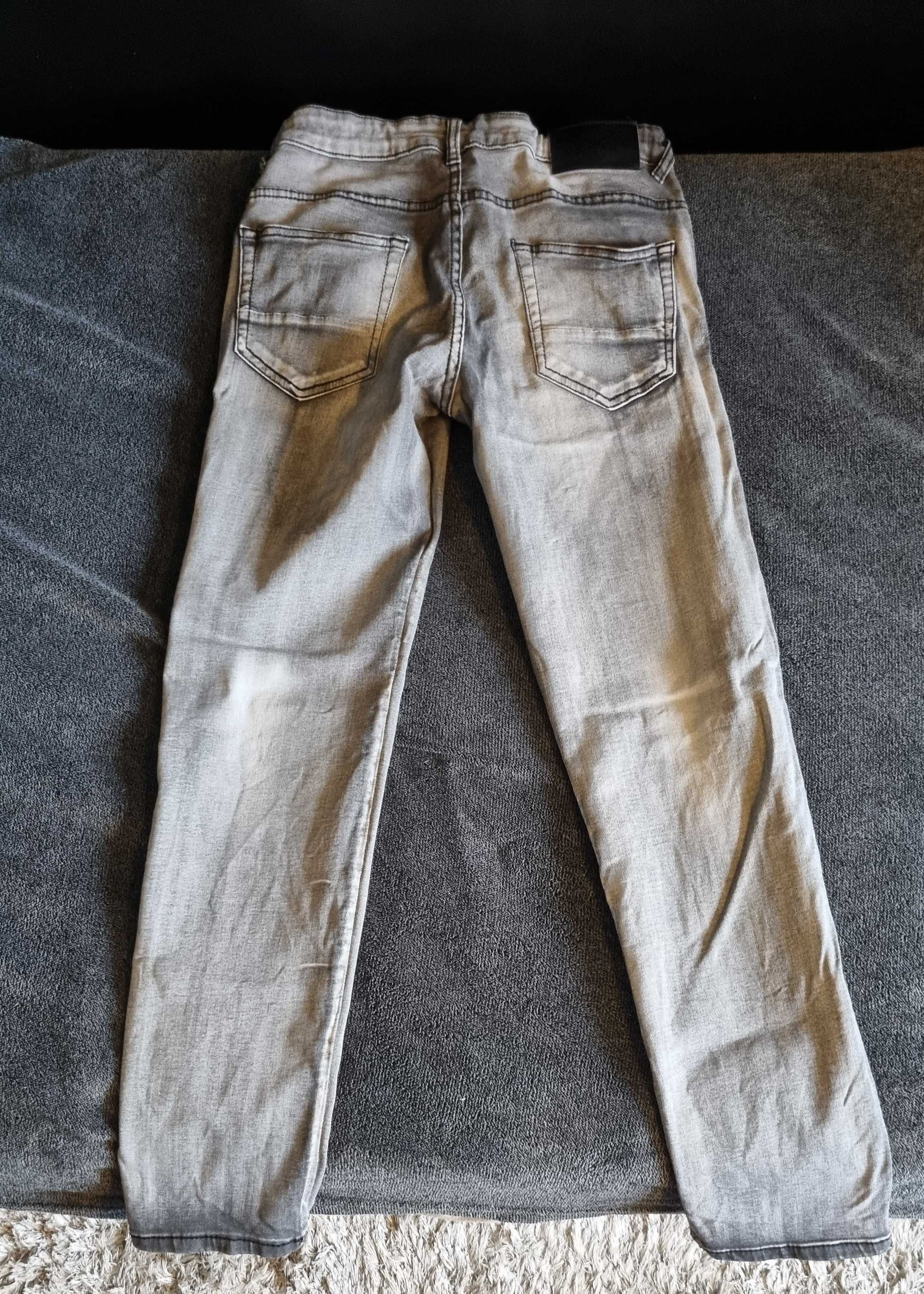 Chłopięce spodnie jeansowe szare z przetarciami - reporter young