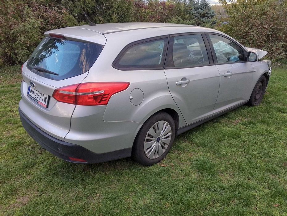 Ford focus kombi lift