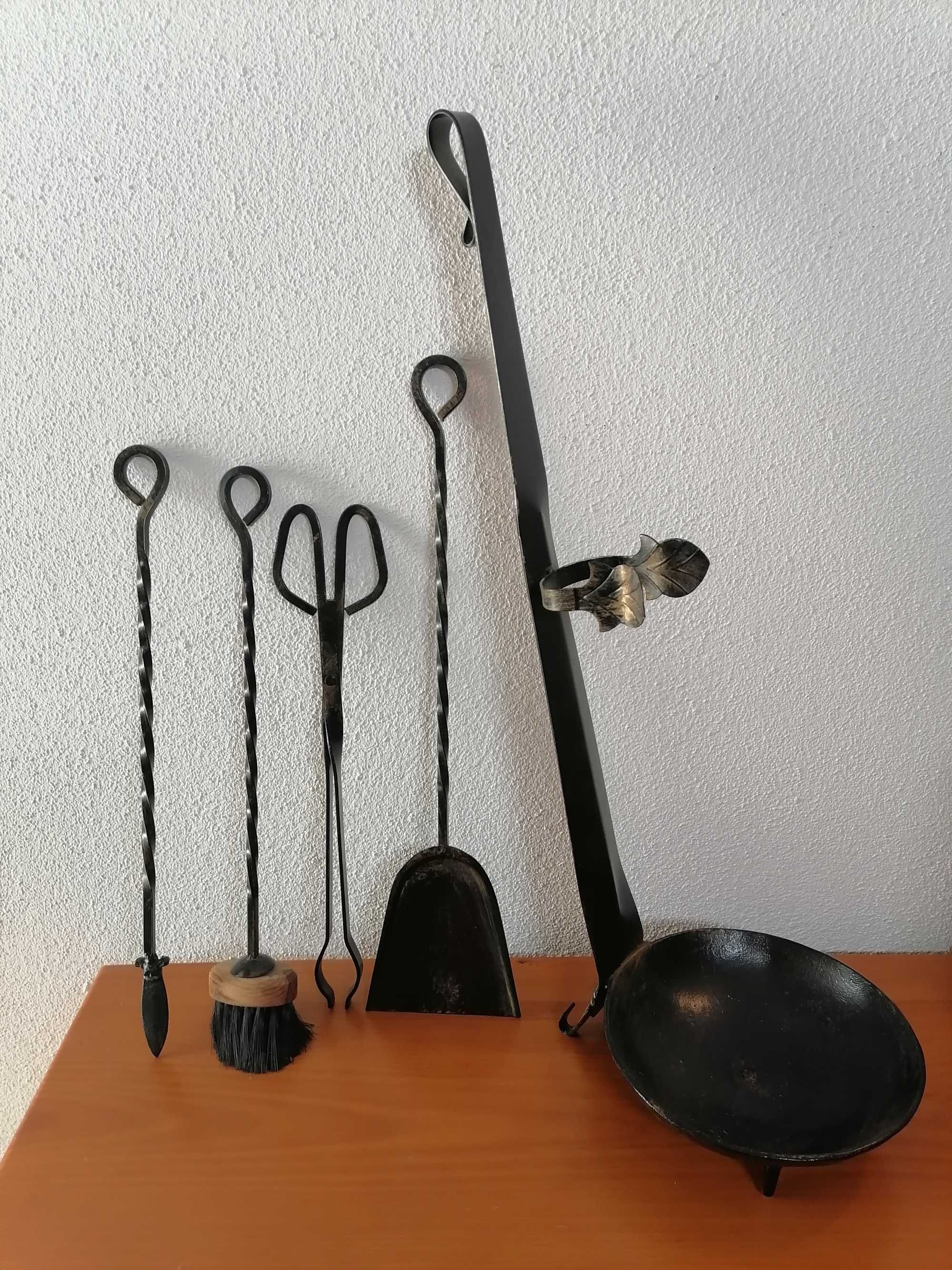 Conjunto acessórios de lareira em ferro forjado (novo)