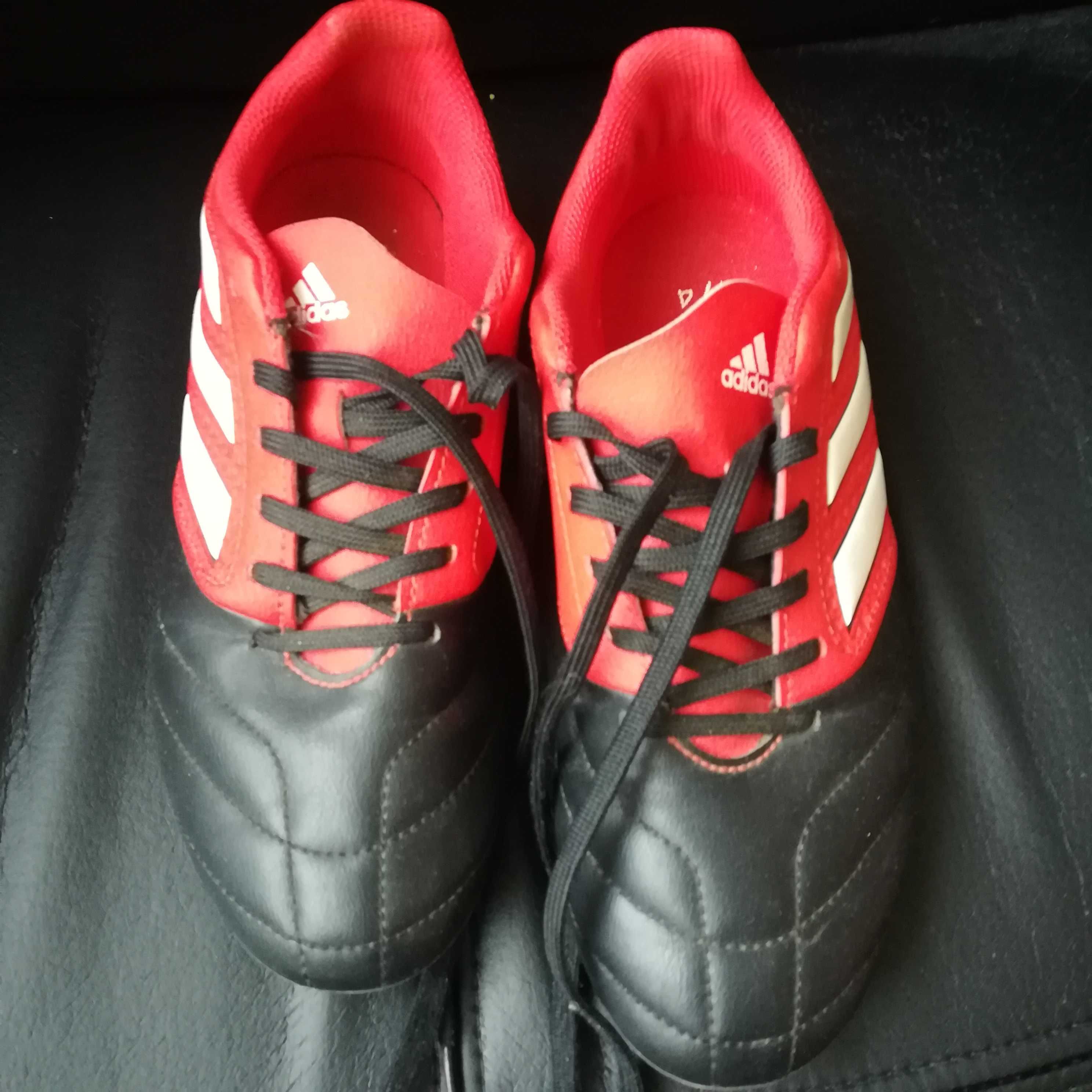 buty piłkarskie  korki adidas rozm. 36